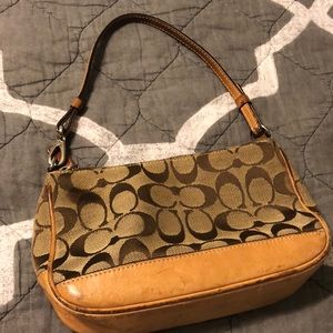 Small Coach Purse, no rips or tears